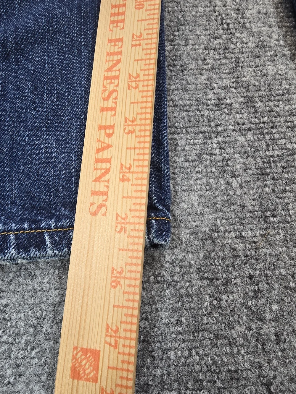 Levis levi 569
